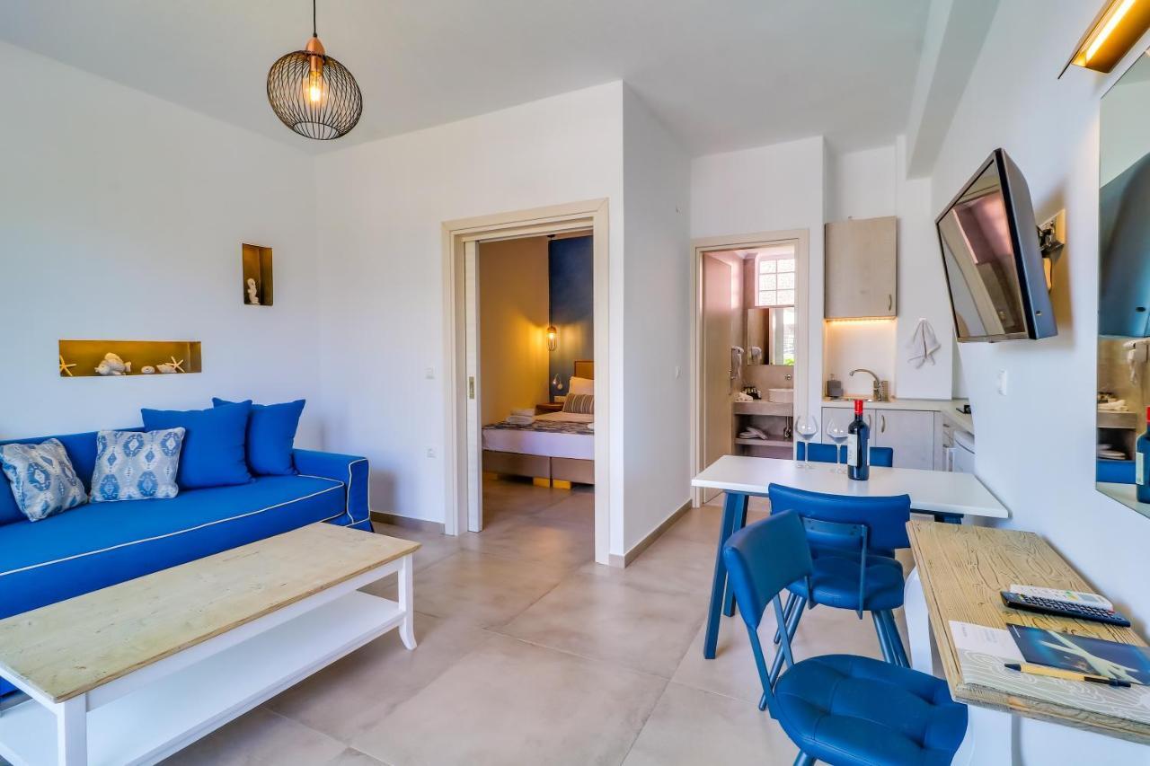 Theros Villas & Suites Chrysi Ammoudia Exterior photo