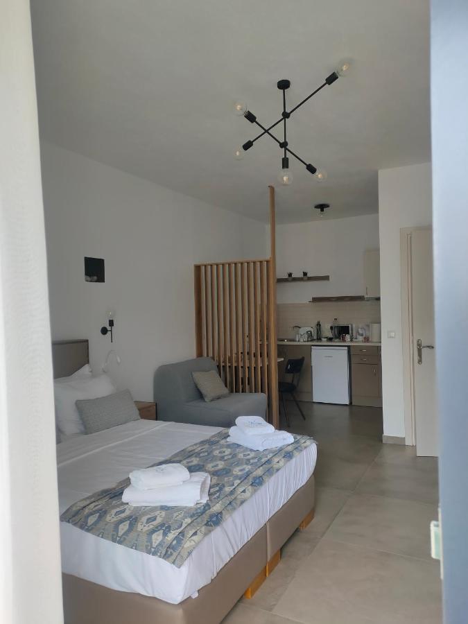 Theros Villas & Suites Chrysi Ammoudia Exterior photo