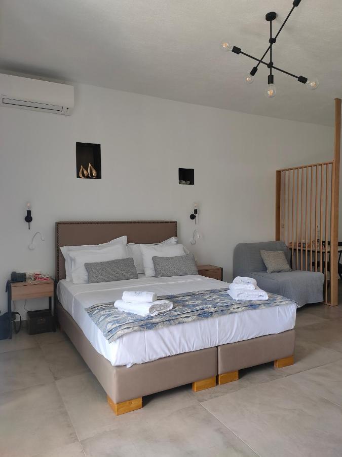 Theros Villas & Suites Chrysi Ammoudia Exterior photo